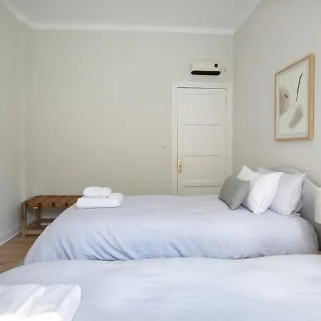 Puerta Del Camino 5 *